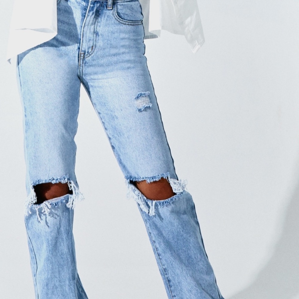 WORN ONCE PLT Petite (5’3 & under) Boyfriend Jeans
